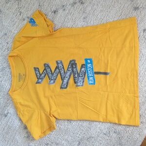 New Balance Run Boston Unique 2013 Street Signs Large yellow blue Marathon